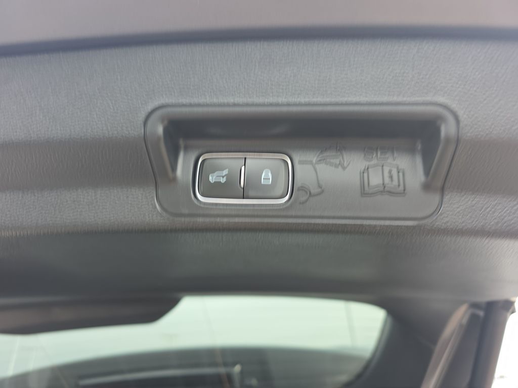 Certified Used 2023 Gray Ford XLT image 13