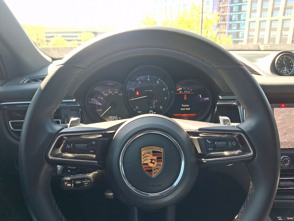 Thumbnail: 2024 Porsche Macan - 21