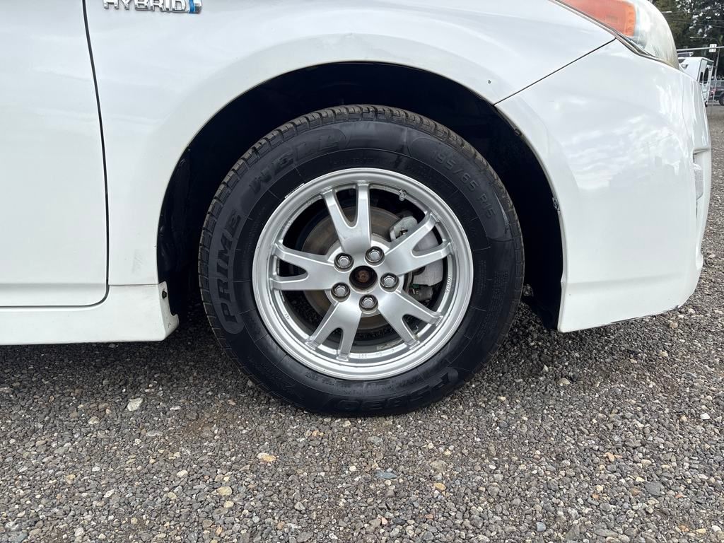 2010 Super White Toyota Prius II FWD Hatchback