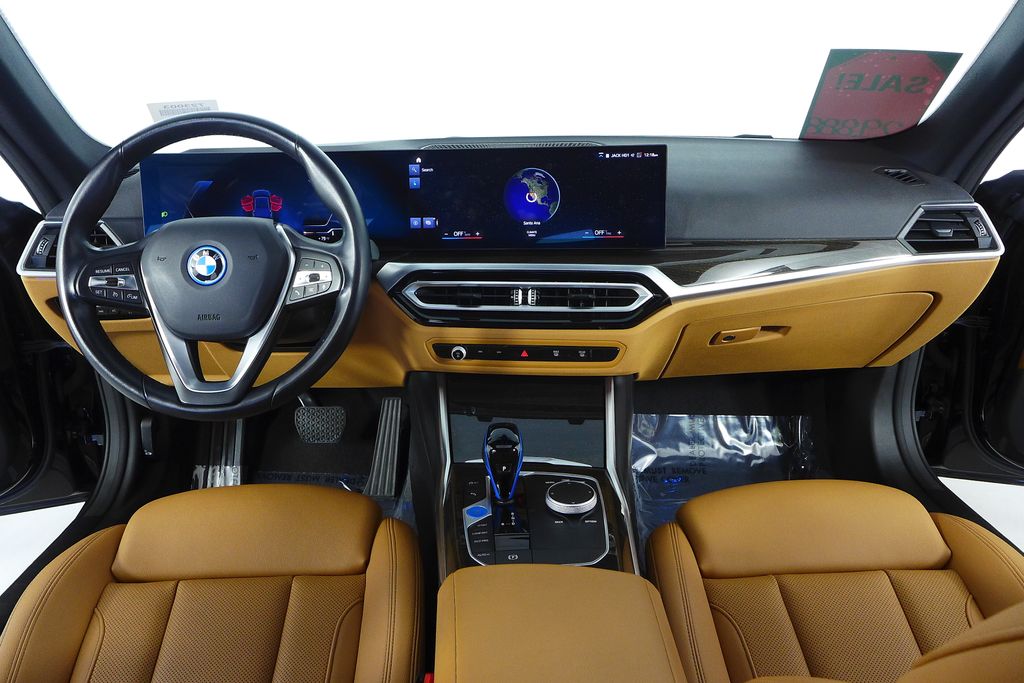 Thumbnail: 2023 BMW i4 - 25