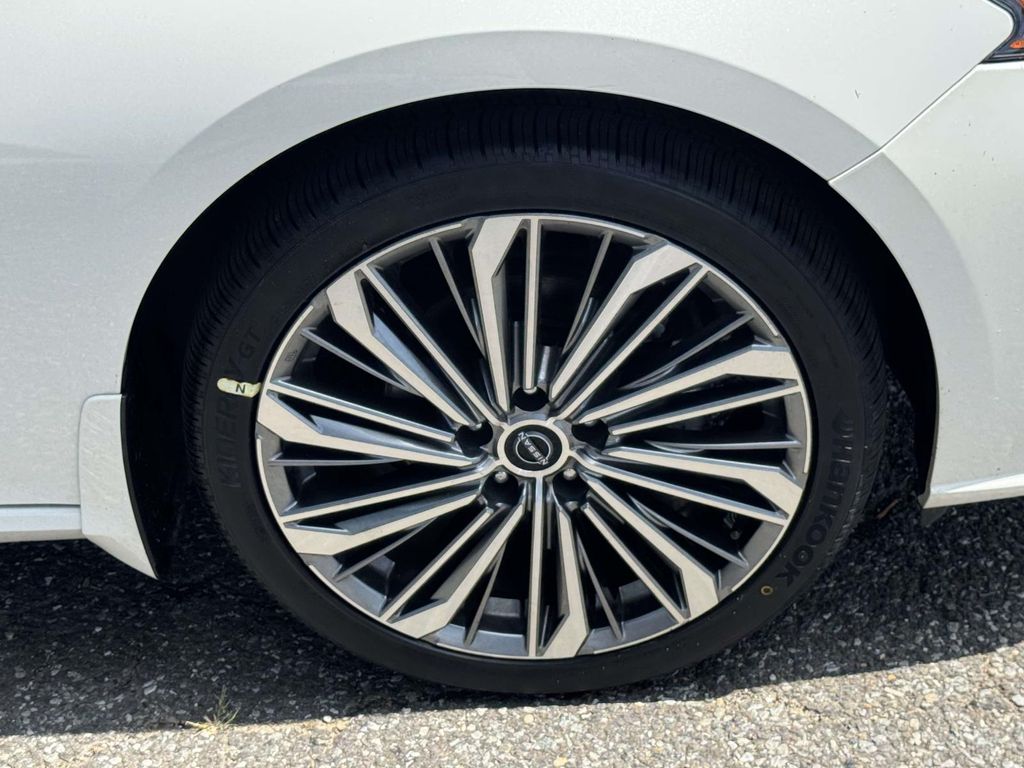 Used 2024 Nissan Altima Sedan