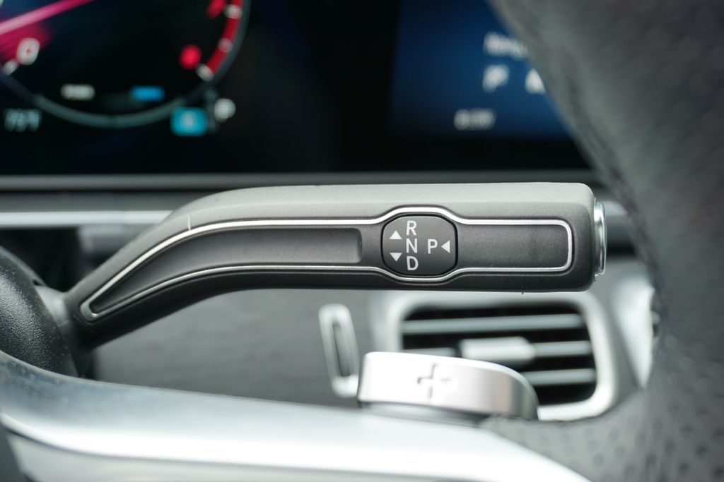 2025 Mercedes-Benz GLS 450 4MATIC 29