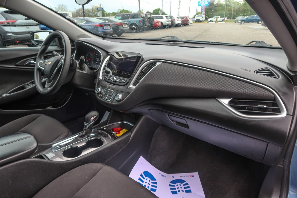 2024 Chevrolet Malibu FWD 1LT