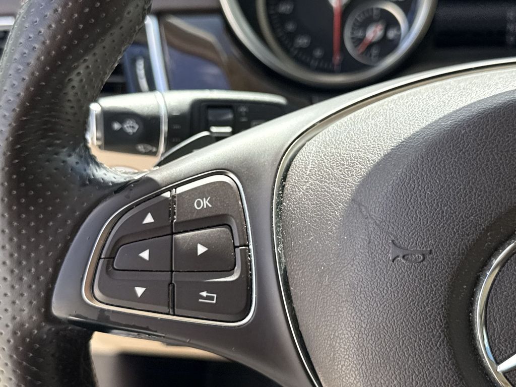 Thumbnail: 2017 Mercedes-Benz GLE - 26