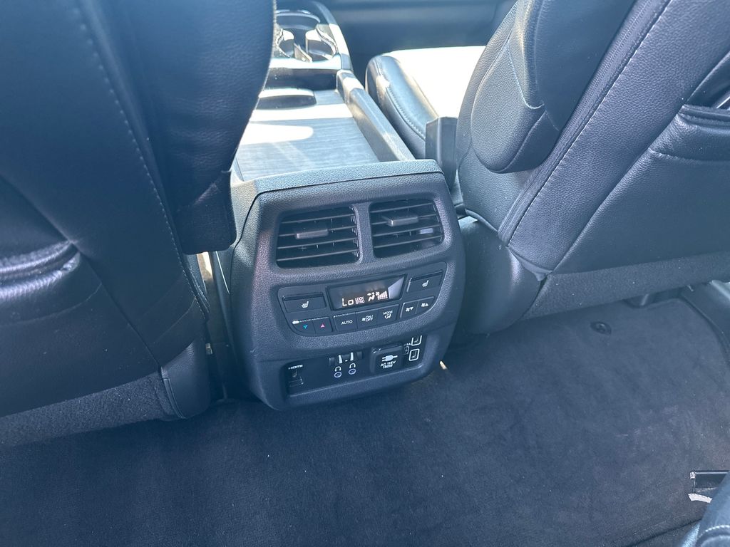 Used Car 2019 Honda Pilot  Touring For Sale Under $25,000 In Austin, Texas