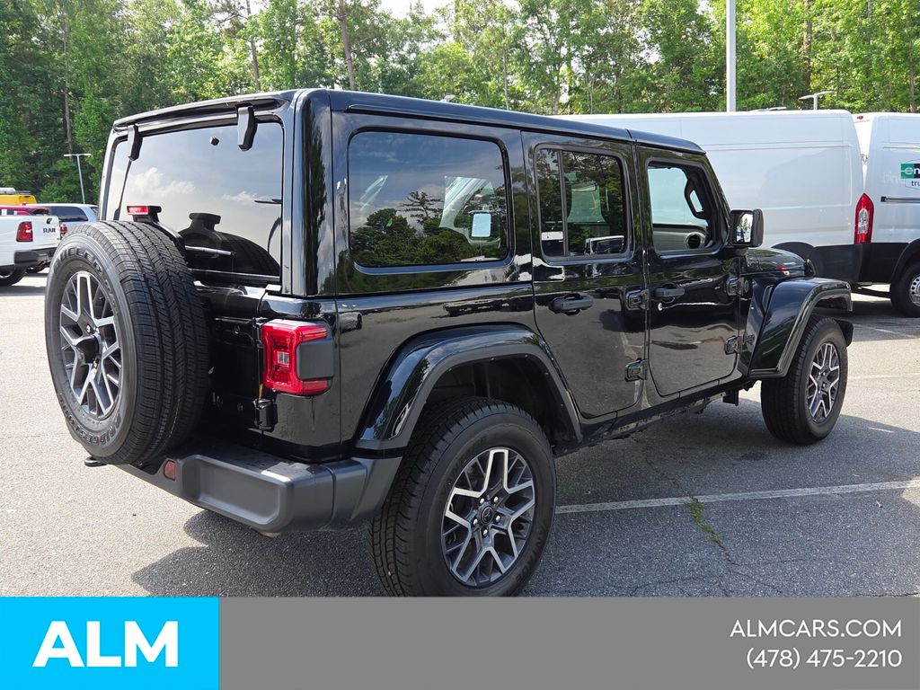 Used 2025 Black Jeep Sahara image 14