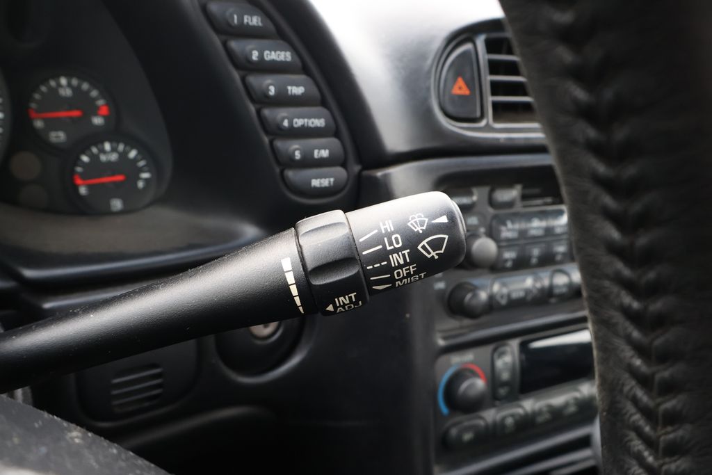 Thumbnail: 2001 Chevrolet Corvette - 22