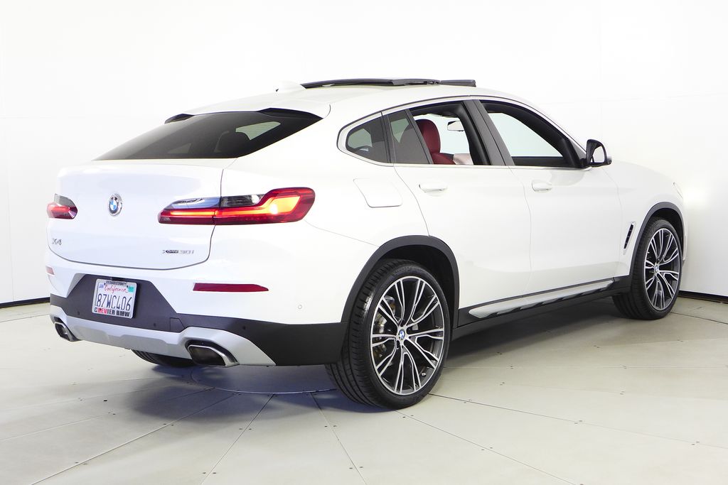 Thumbnail: 2022 BMW X4 - 7