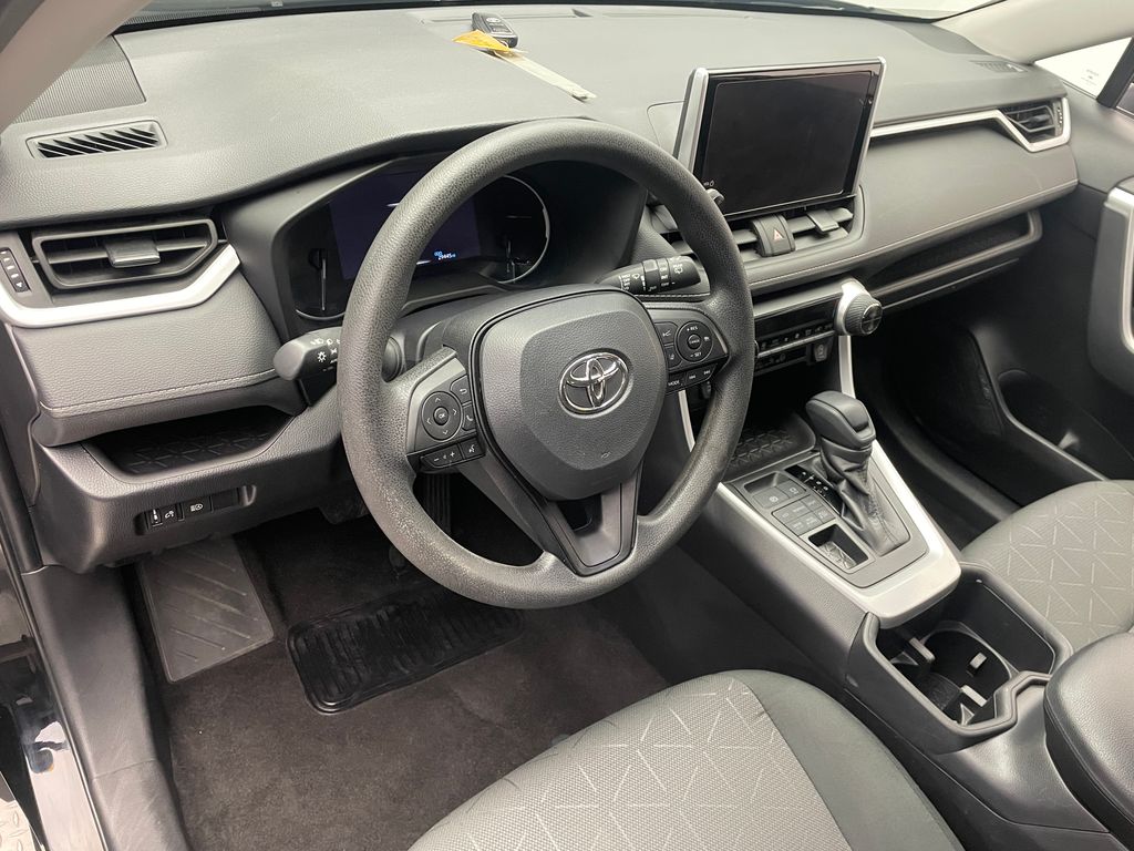 2023 Toyota RAV4 XLE 11