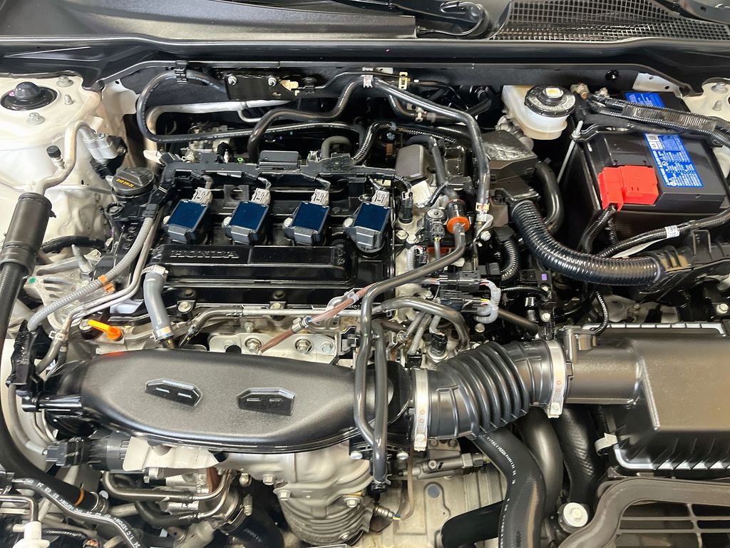 Used 2025 White Honda  image 30