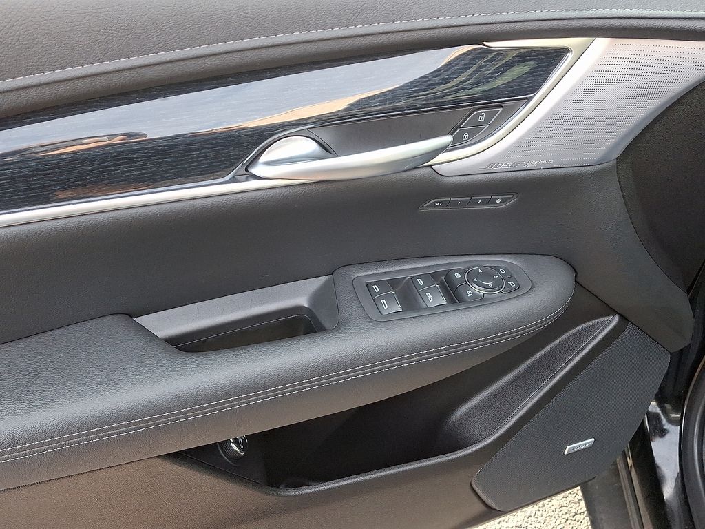 Thumbnail: 2025 Cadillac XT5 - 13