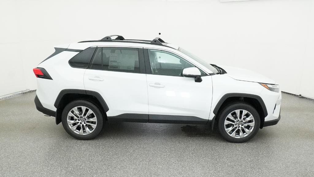 Thumbnail: 2025 Toyota RAV4 - 29