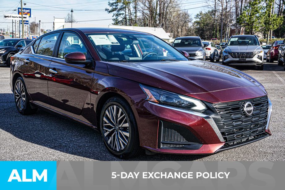 2023 Nissan Altima 2.5 SV photo 3