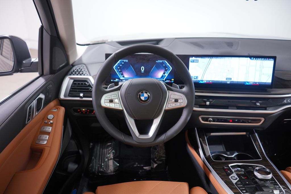 Thumbnail: 2023 BMW X7 - 12