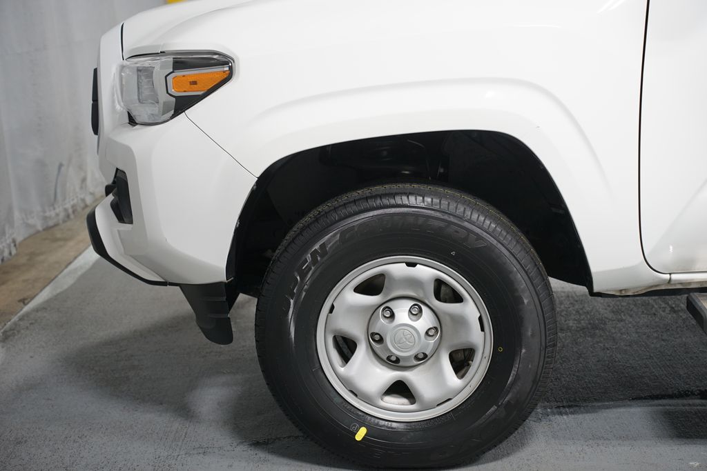 Thumbnail: 2022 Toyota Tacoma - 5