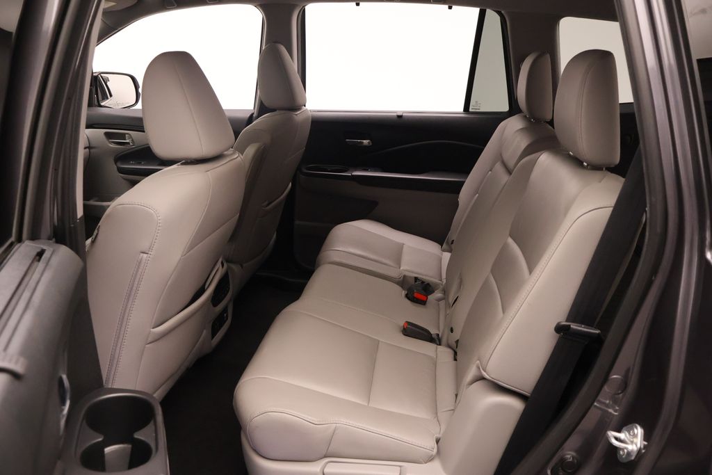 Thumbnail: 2022 Honda Pilot - 19