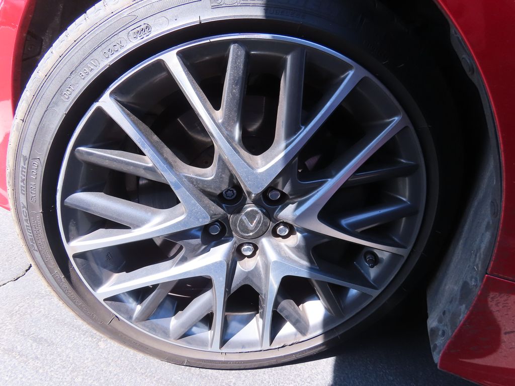 Thumbnail: 2017 Lexus RC - 15