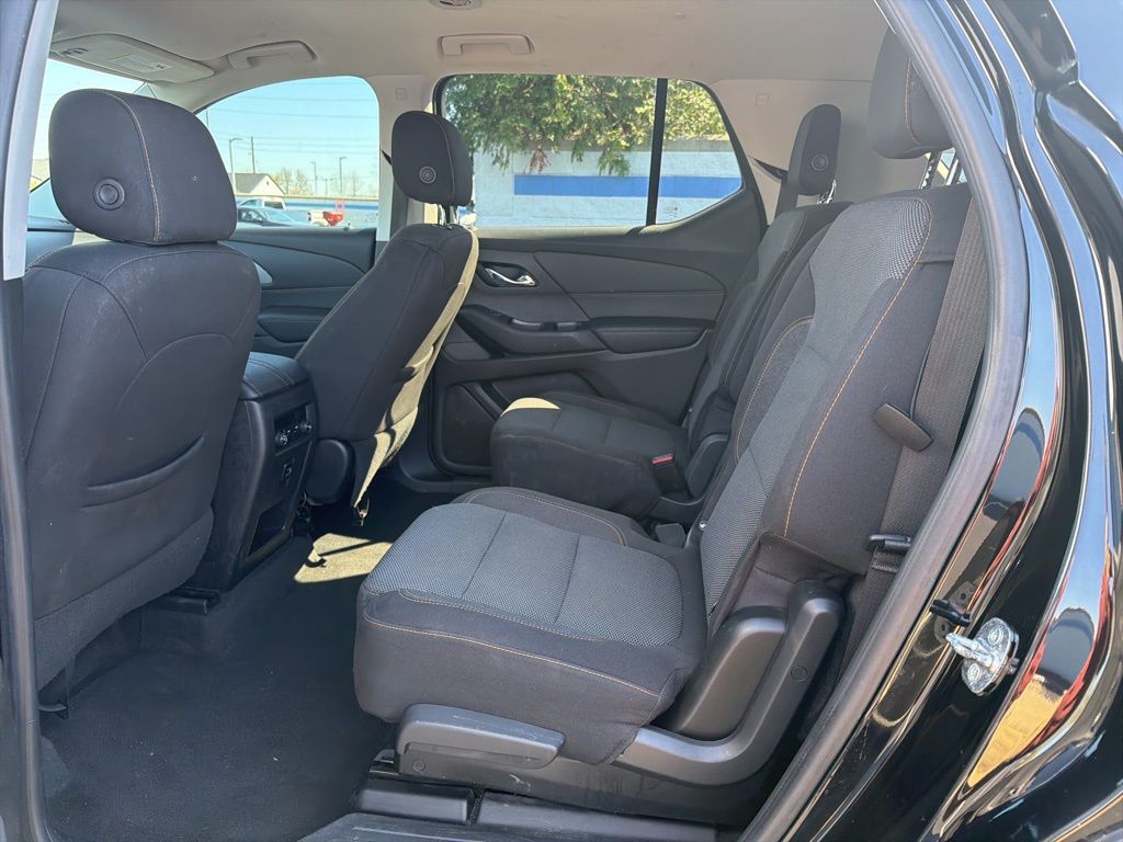 Thumbnail: 2018 Chevrolet Traverse - 18