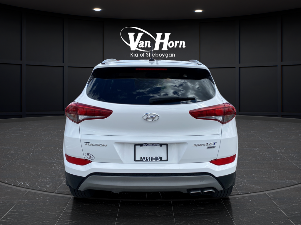 Used 2017 Winter White Hyundai Sport image 6