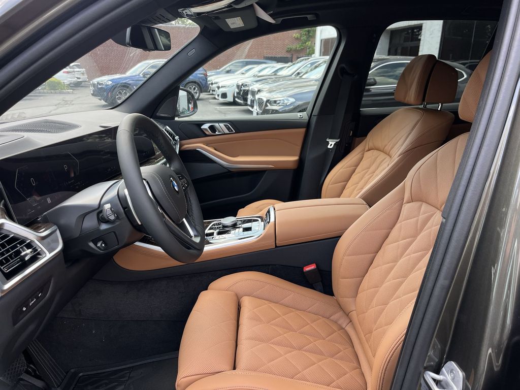 Thumbnail: 2026 BMW X5 - 11