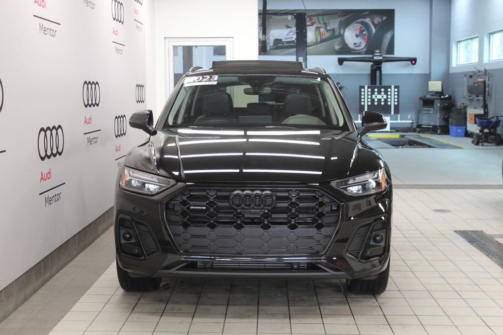 Thumbnail: 2023 Audi Q5 - 9