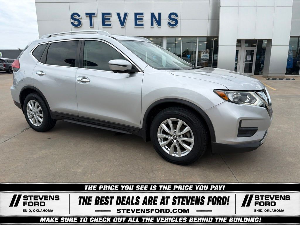 2017 Nissan Rogue SV FWD