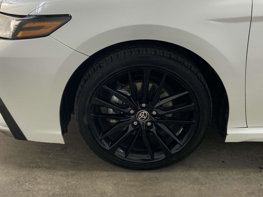 2023 Toyota Camry XSE photo 7