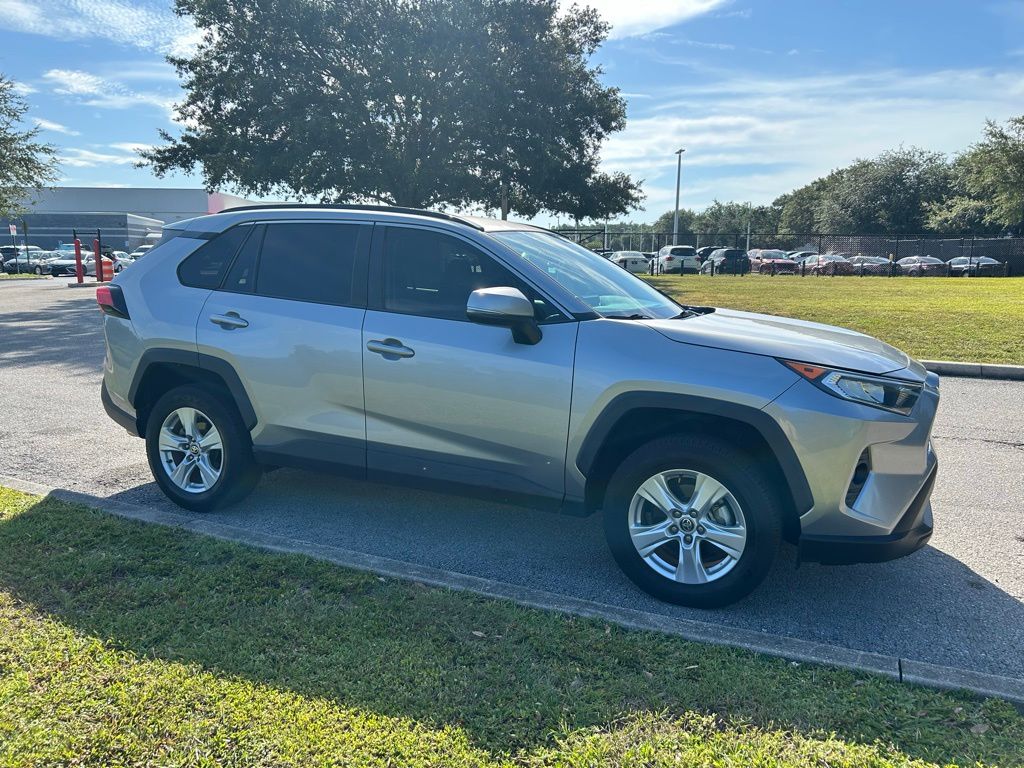 Thumbnail: 2021 Toyota RAV4 - 7