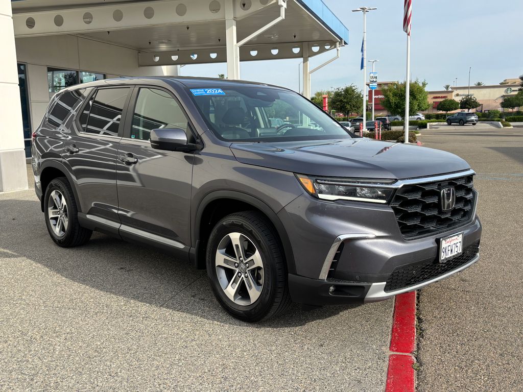 Thumbnail: 2024 Honda Pilot - 3