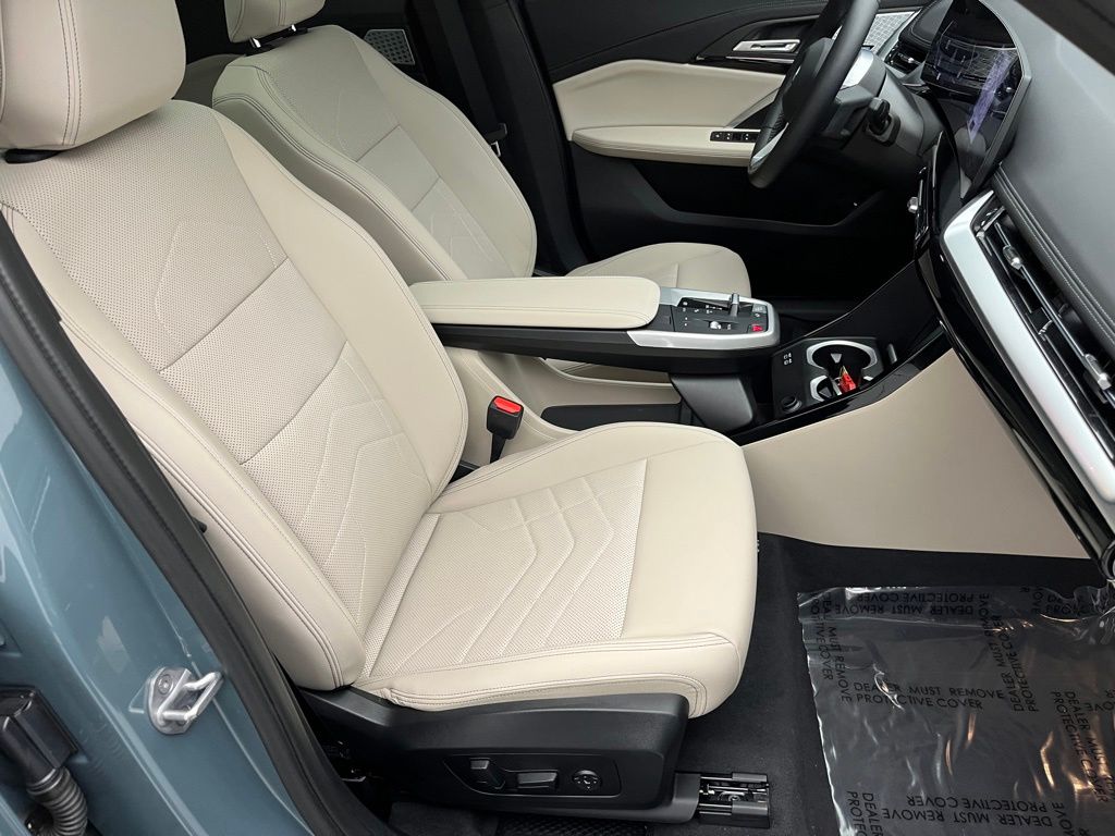 Thumbnail: 2023 BMW X1 - 29