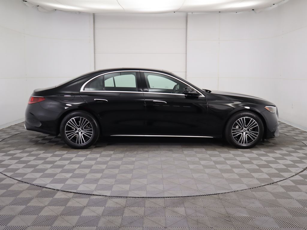 Thumbnail: 2026 Mercedes-Benz E-Class - 4