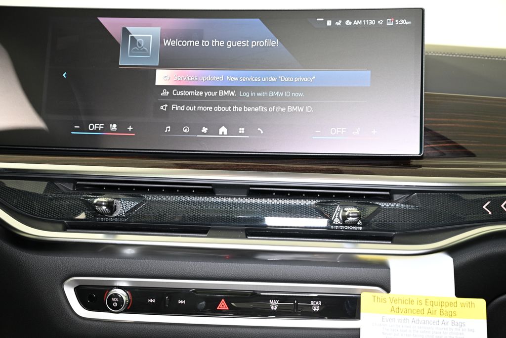 Thumbnail: 2026 BMW X7 - 18