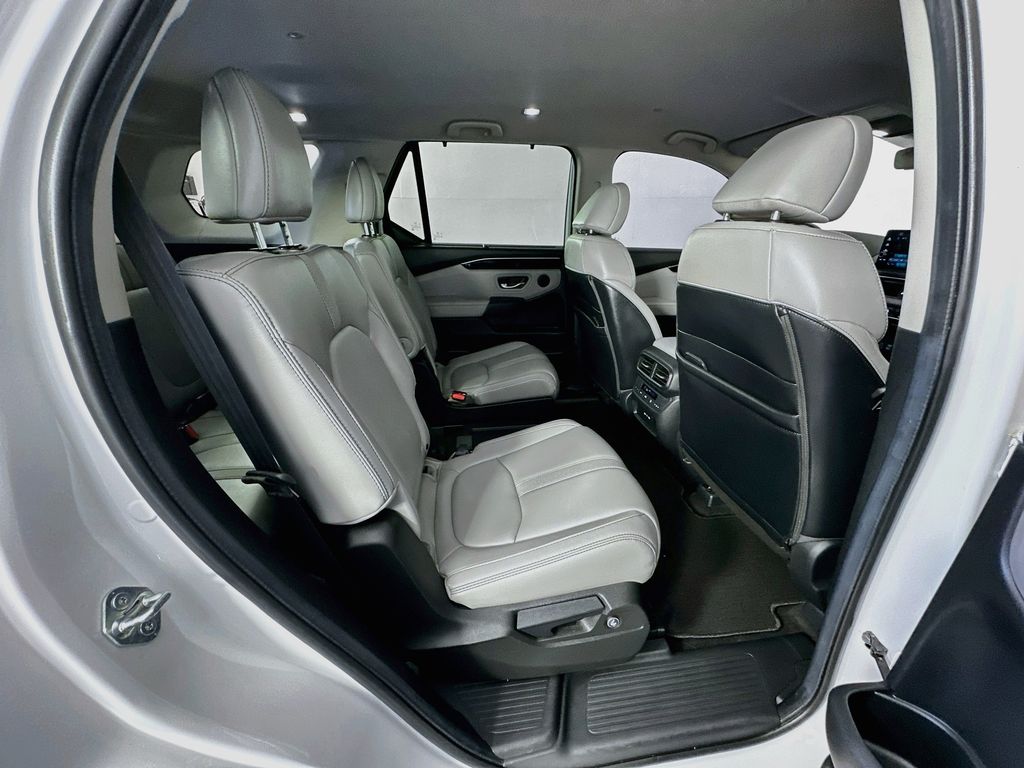 Thumbnail: 2024 Honda Pilot - 27
