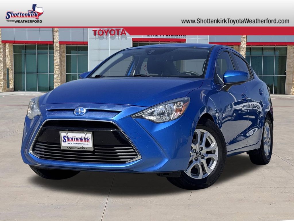 Sapphire 2016 Scion iA Base Sedan Front-Wheel Drive 6-Speed Automatic