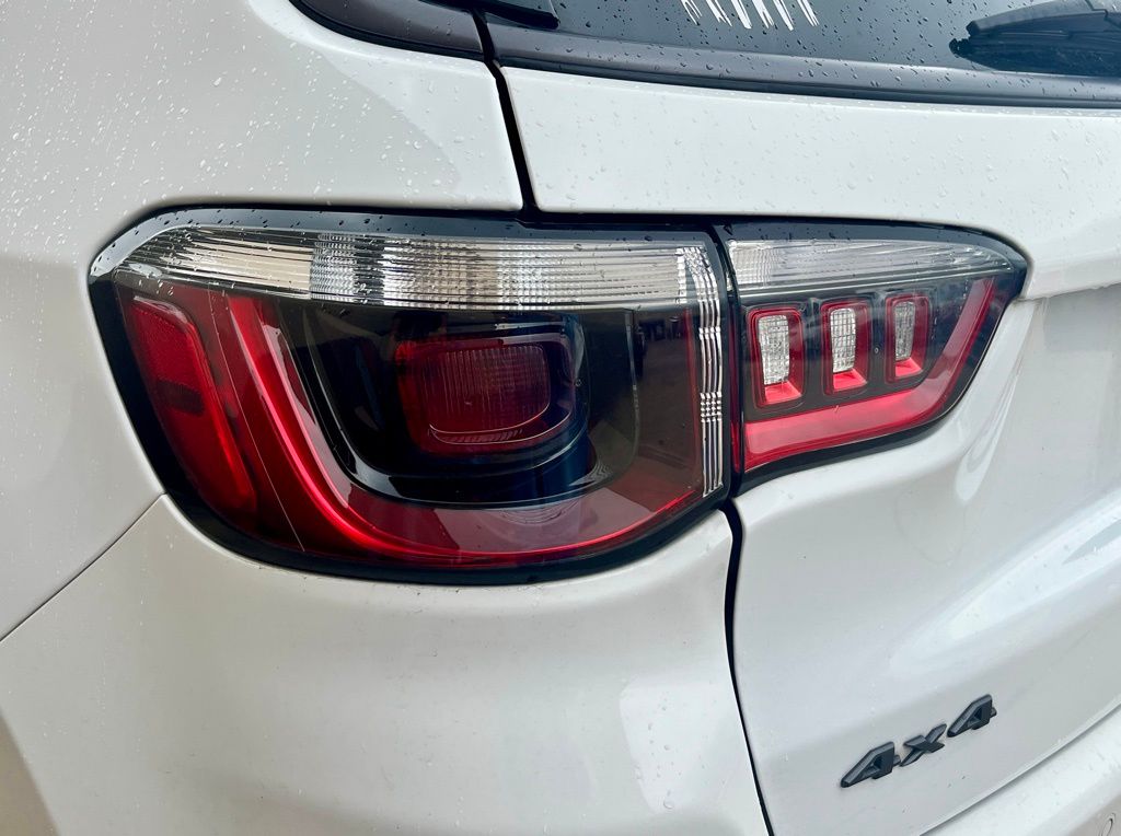 2022 Jeep Compass Trailhawk 8