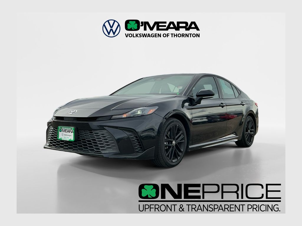 2025 Toyota Camry SE FWD