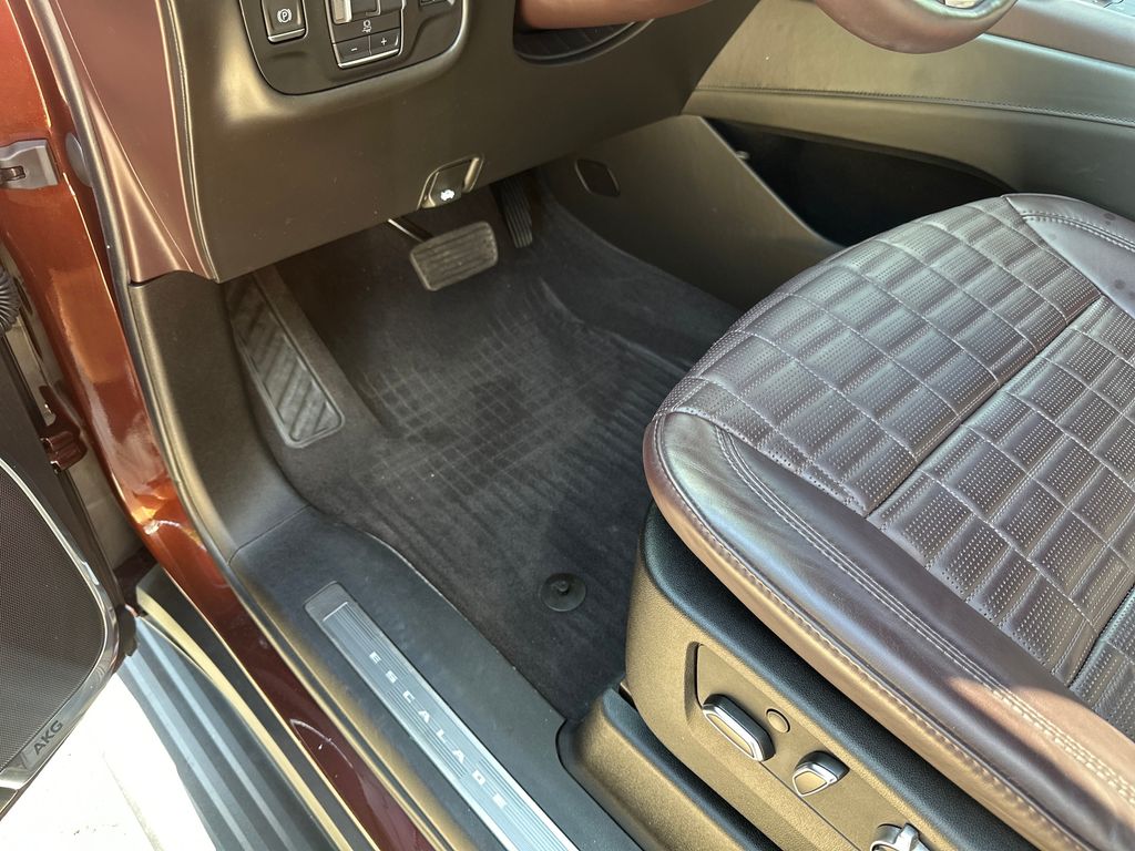 Used Car 2023 Cadillac Escalade Esv  Premium Luxury Platinum For Sale Under $90,000 In Austin, Texas