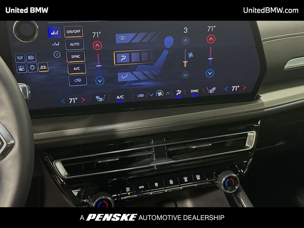 Thumbnail: 2025 Chevrolet Traverse - 11