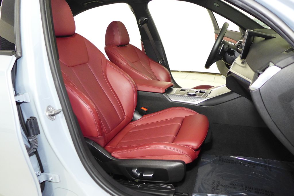 Thumbnail: 2023 BMW 3 Series - 19