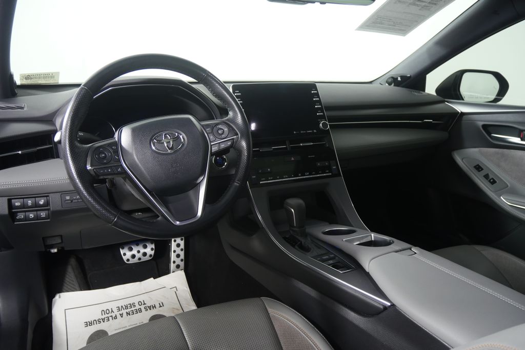 Thumbnail: 2019 Toyota Avalon - 17