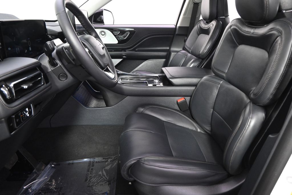 New 2026 White Lincoln Reserve image 13