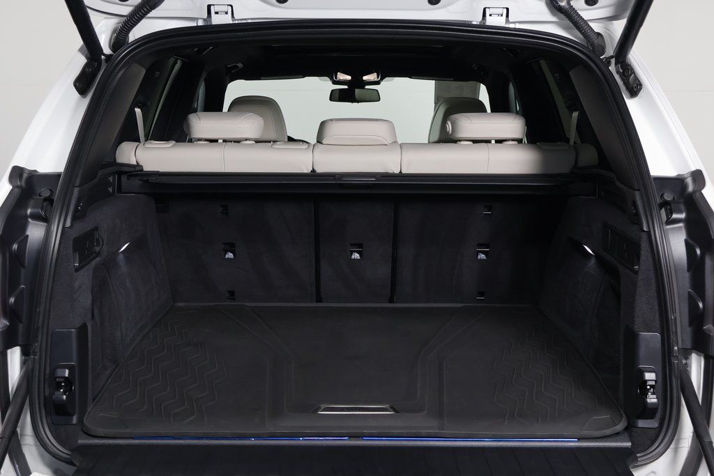 Thumbnail: 2023 BMW X5 - 14