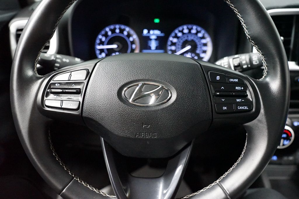 Thumbnail: 2022 Hyundai Venue - 12