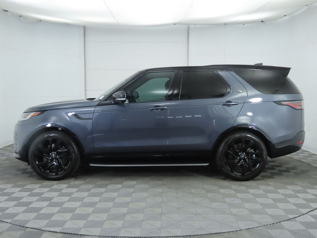 Thumbnail: 2024 Land Rover Discovery - 8