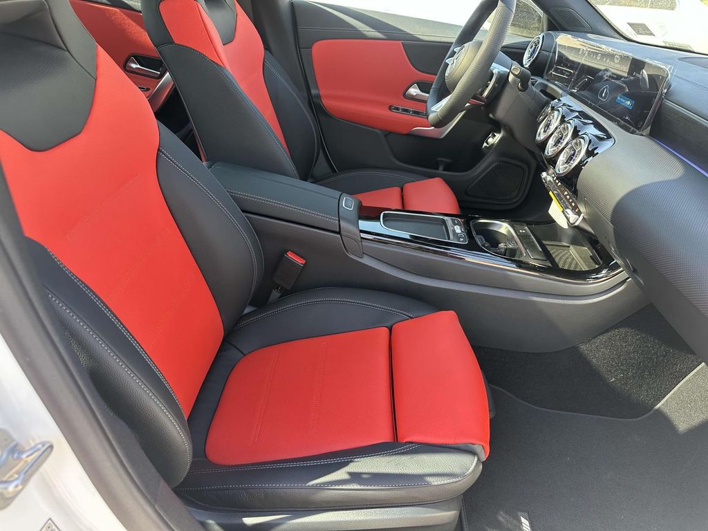 2025 Mercedes-Benz CLA 250 15