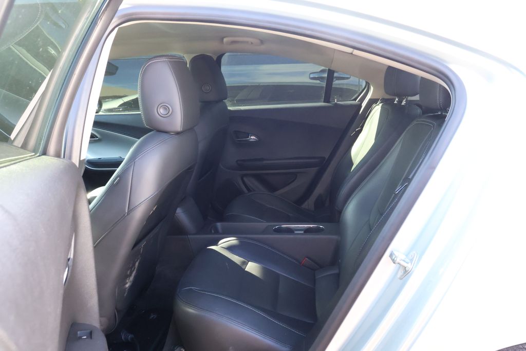 Thumbnail: 2012 Chevrolet Volt - 25