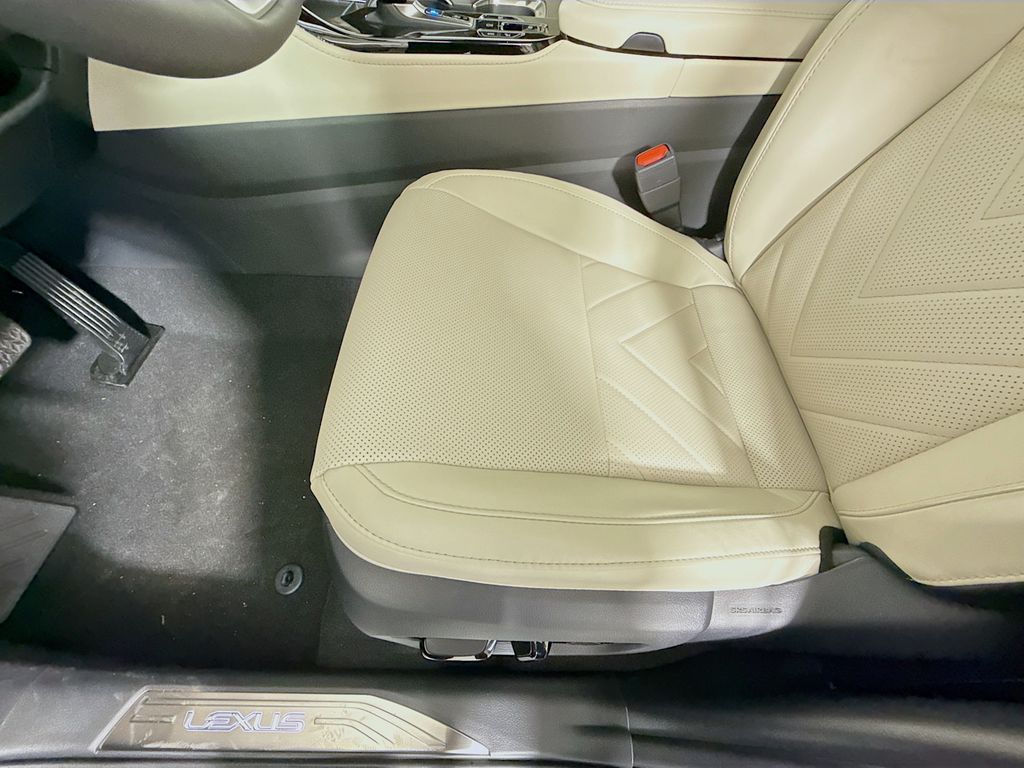 2025 Lexus NX Hybrid 350h Luxury 21