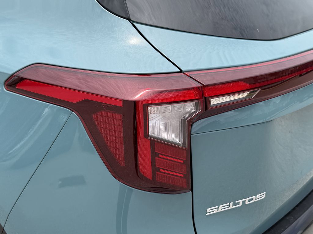 new 2026 Kia Seltos car, priced at $25,286