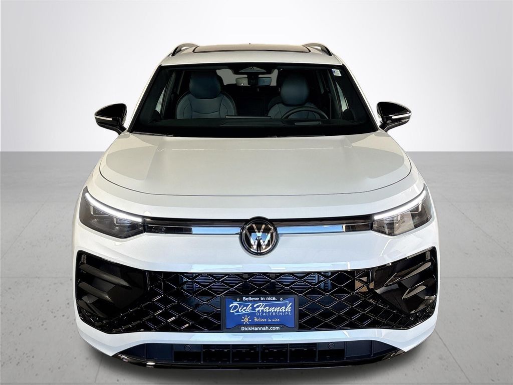 2025 Volkswagen Tiguan 2.0T SE R-Line Black
