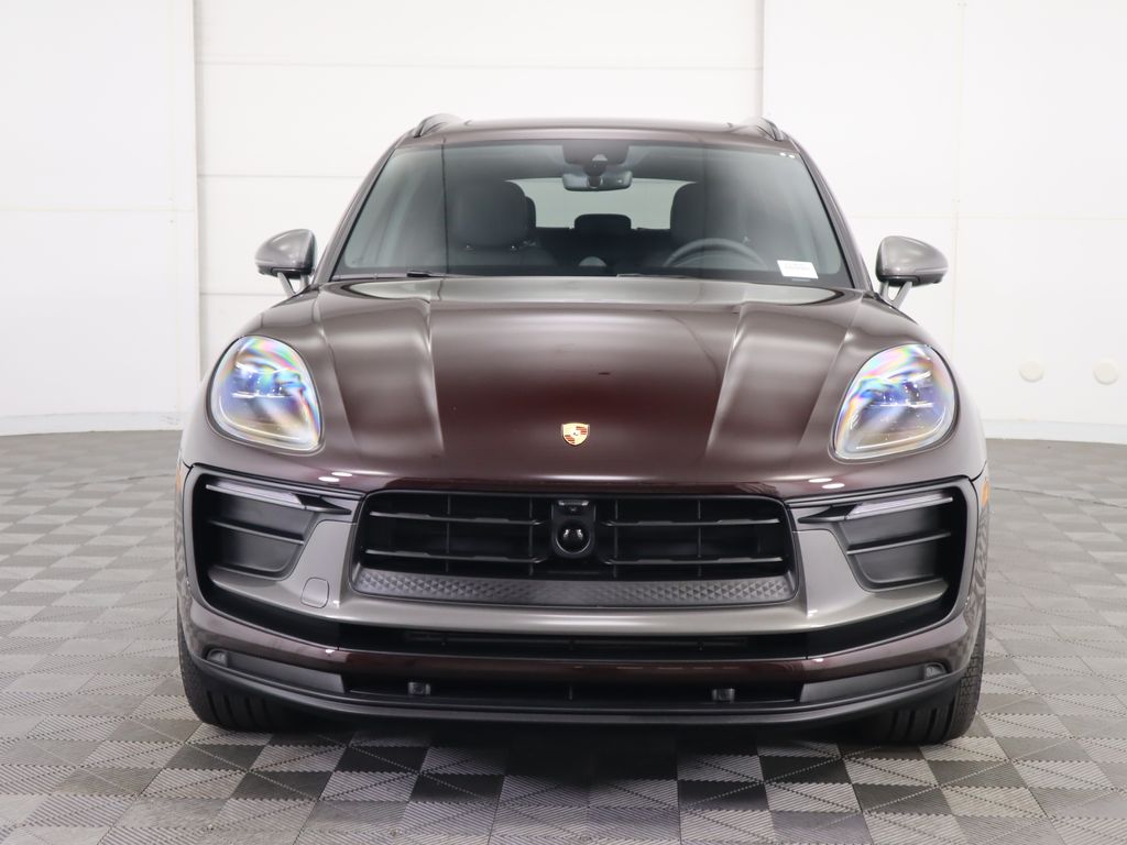 Thumbnail: 2025 Porsche Macan - 10